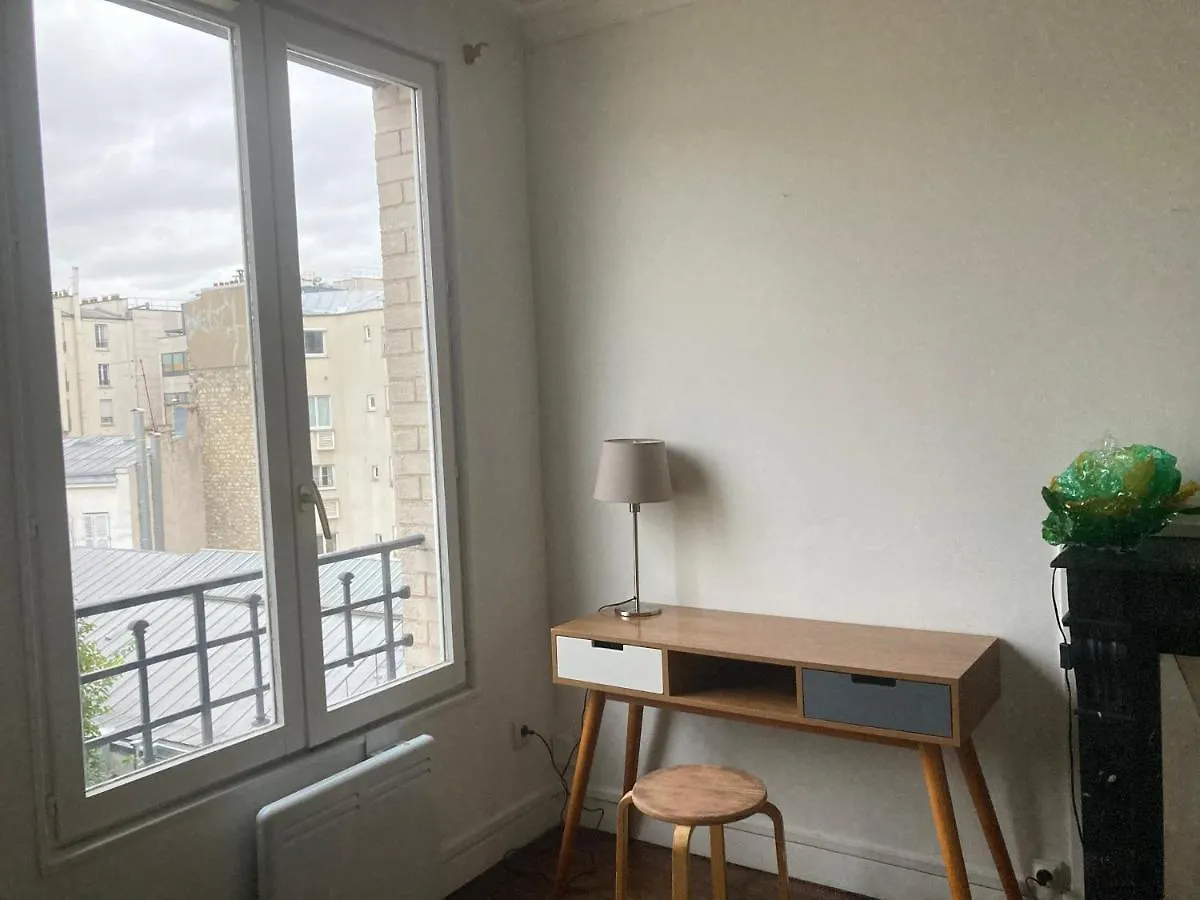 Jupiter 101 Studio Montmartre Paris 0*,  France