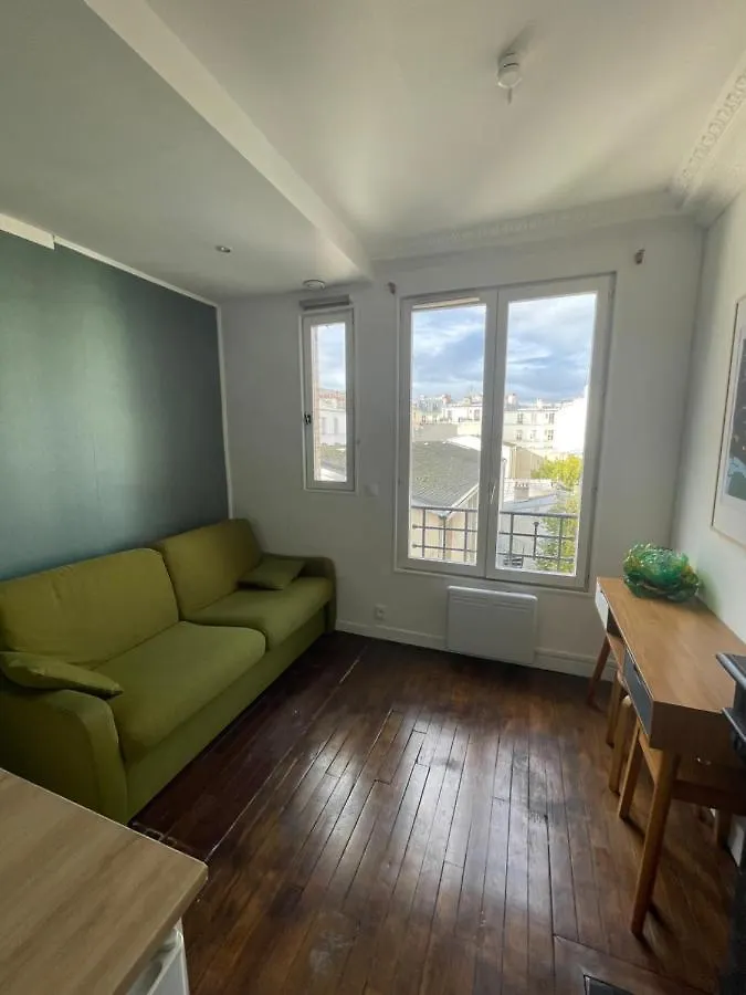 Jupiter 101 Studio Montmartre Paris Apartment